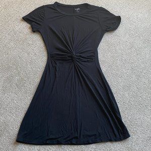 Short sleeve black dress with twist knot waist